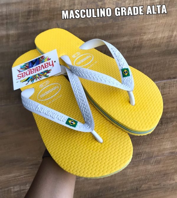 Havaianas de borracha masculinas disponíveis para venda em atacado.