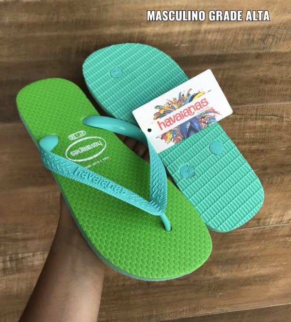 Chinelo Havaianas Brasil masculino em borracha, perfeito para o homem moderno.