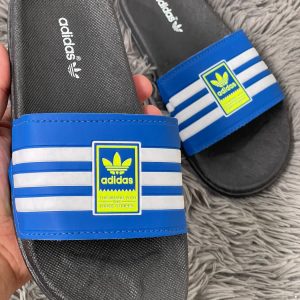 Chinelo Slide Adidas Infantil para Revendedores - Conforto e Estilo para os Pequenos.